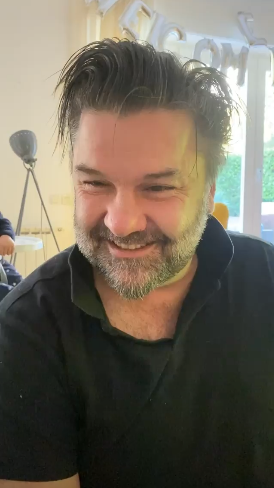 Ella Dvornik se požalila na Charlesa