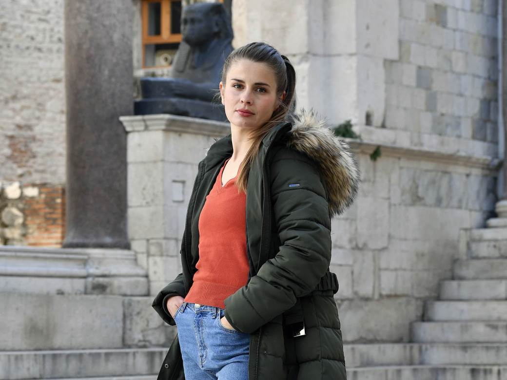 Zvijezda serije Divlje pčele odrasla je u domu