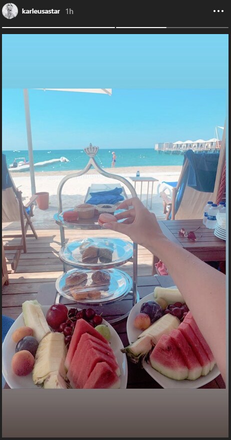 Jelena Karleuša napustila Srbiju