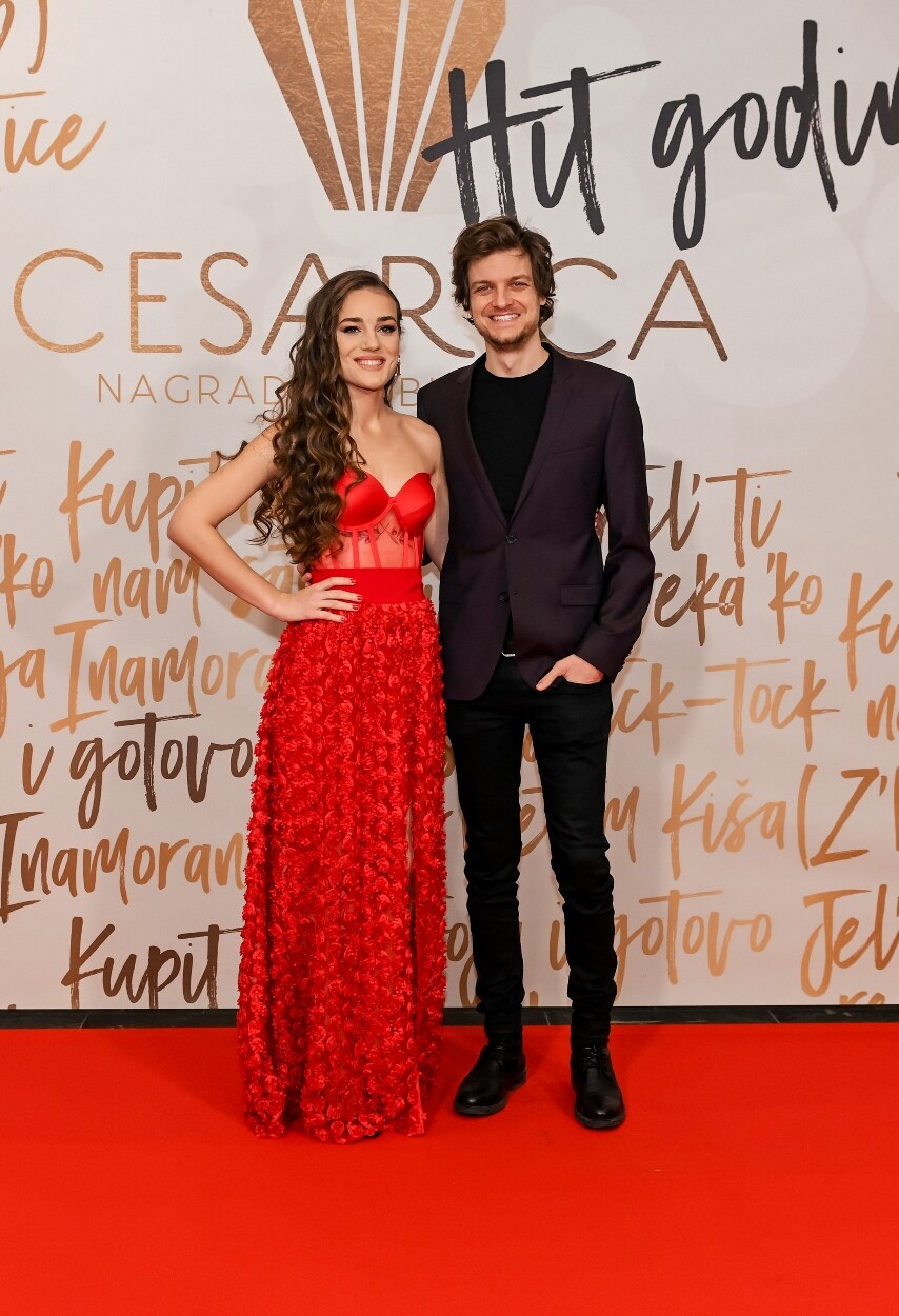 Lorena Bućan na dodjeli nagrada Cesarica pozirala je s Ivanom Huljićem