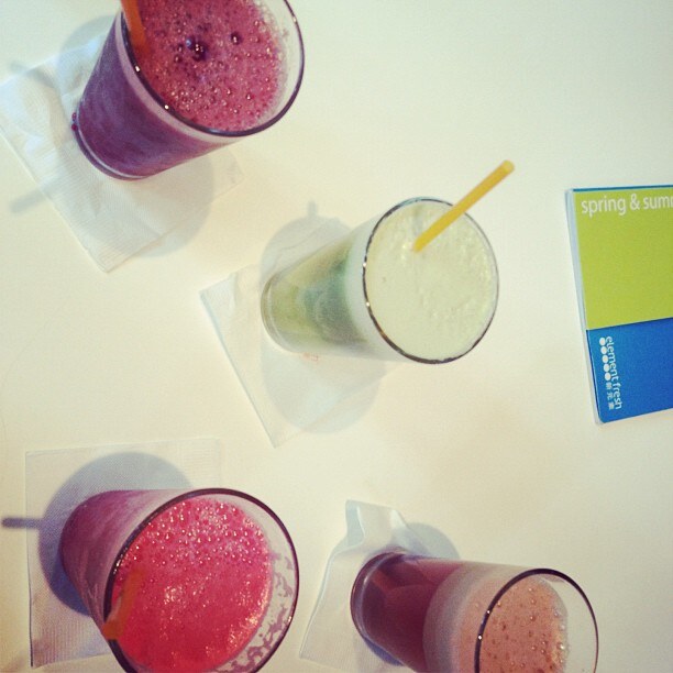 I Jessica Alba koristi popularni Instagram dok se zabavlja u Kini