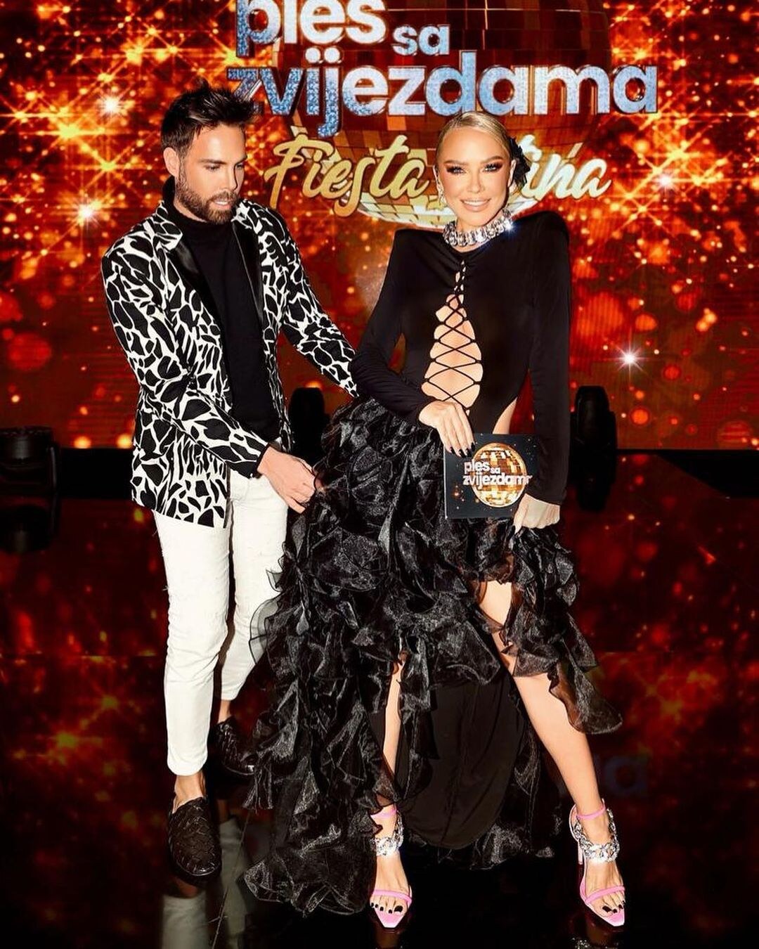 Maja Šuput u prozirnoj haljini na televiziji