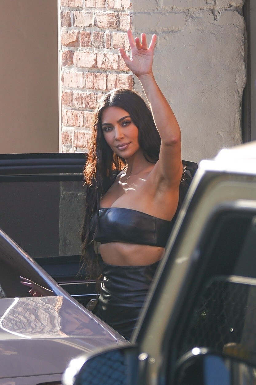 Kim Kardashian u vezi je s komičarem Peteom Davidsonom