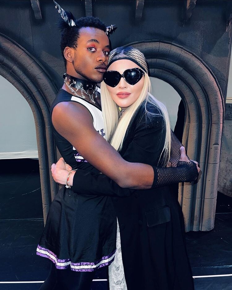 Madonna sa sinom Davidom