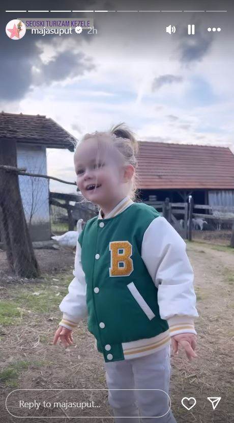 Bloom Tatarinov s domaćim životinjama