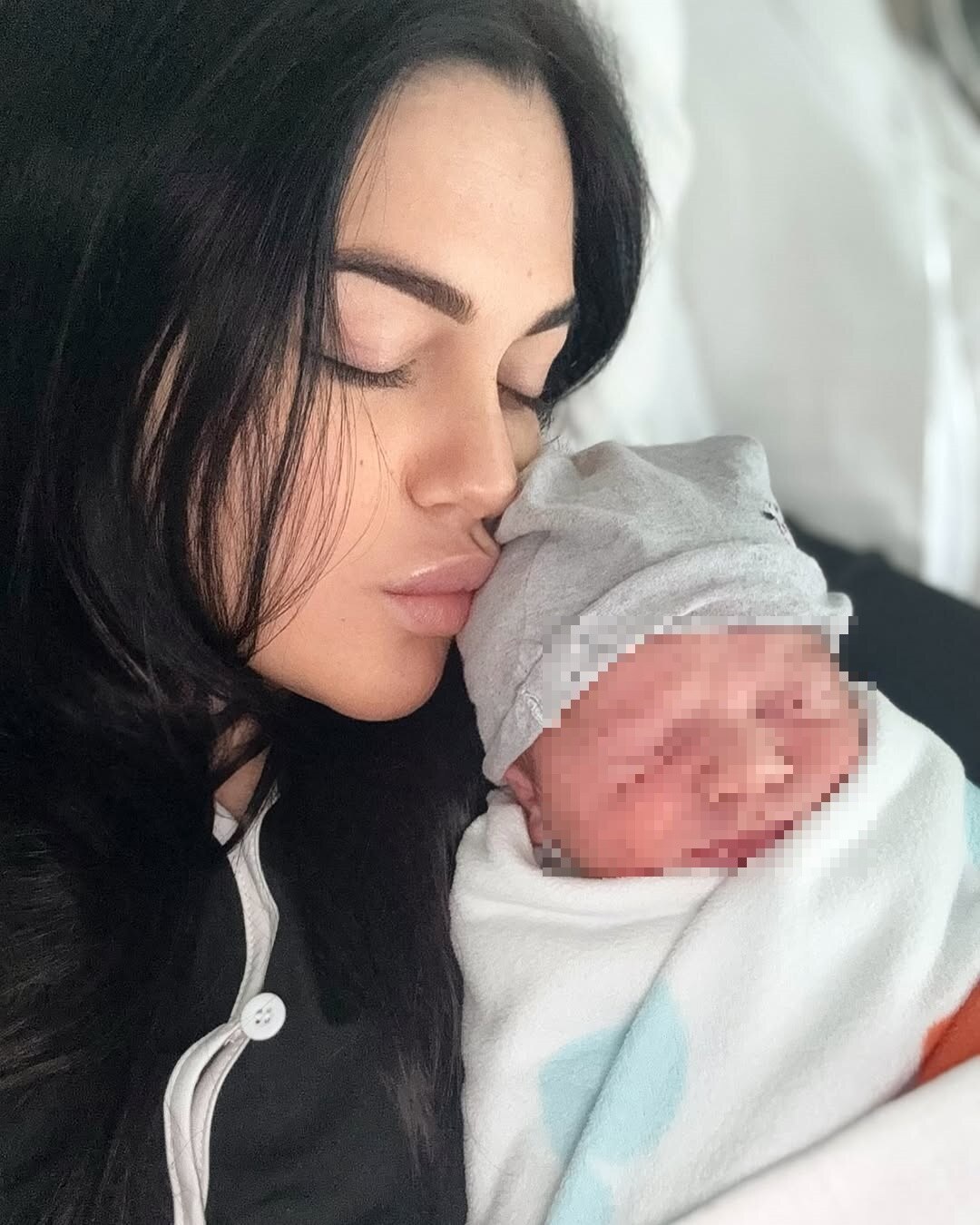 Lucija Šarić Lončarek sa sinom Viktorom