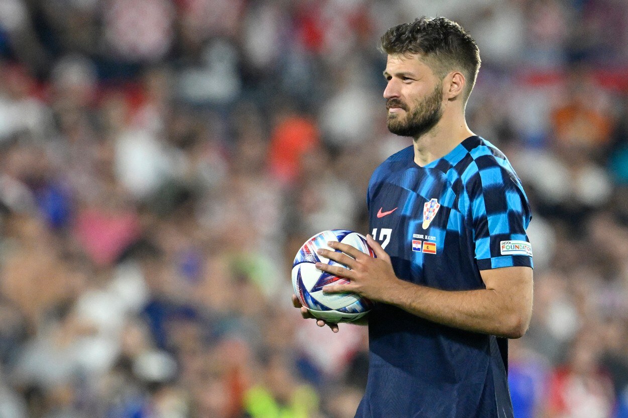 Koliko je visok Bruno Petkovic?