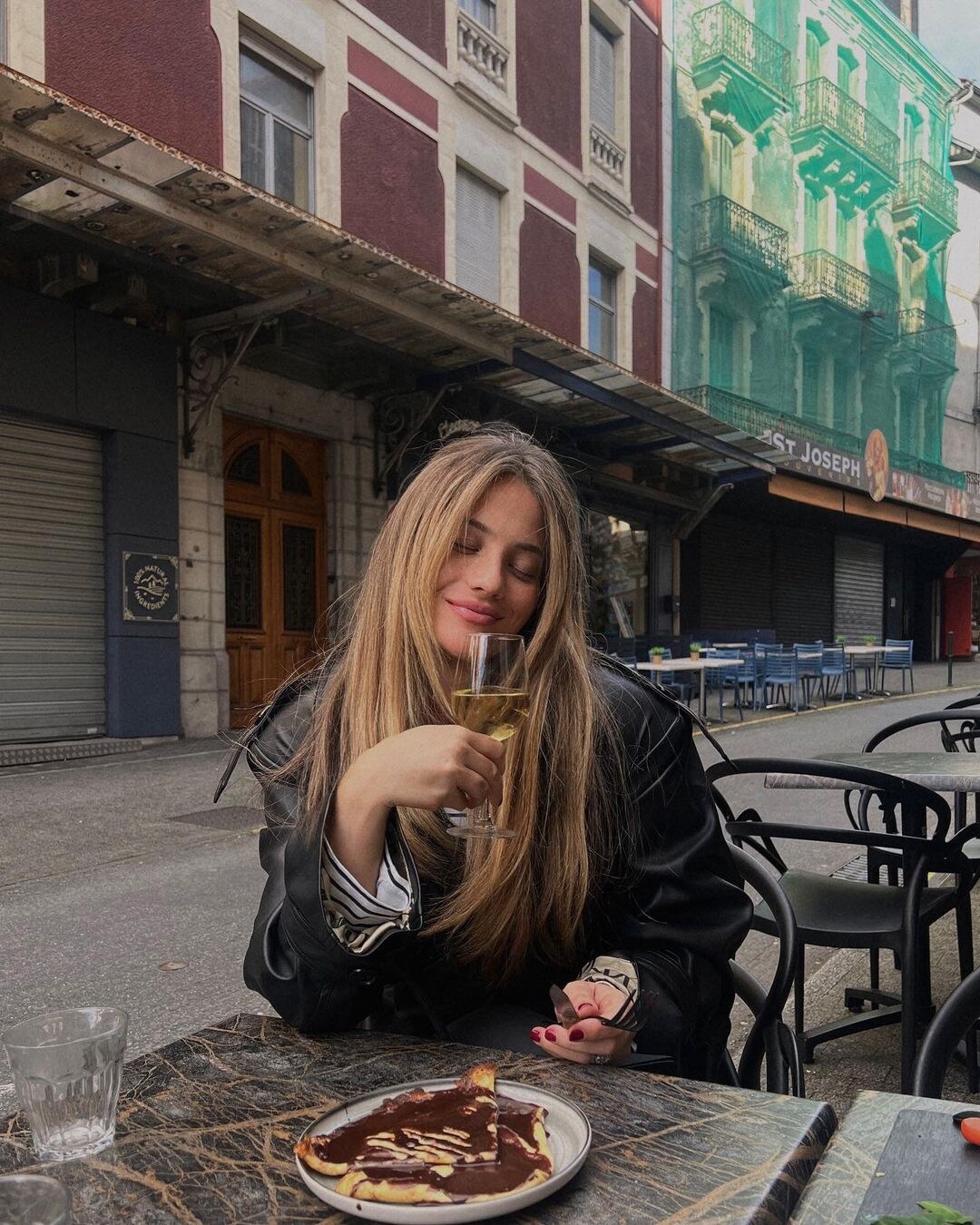 Izabel Kovacic nosi torbu vrijednu 18 tisuca eura