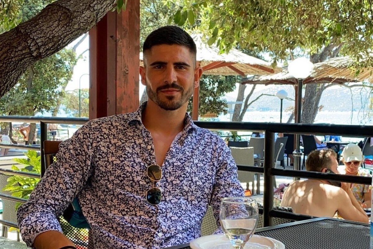 Martin Erlic pozirao s djevojkom i necakom