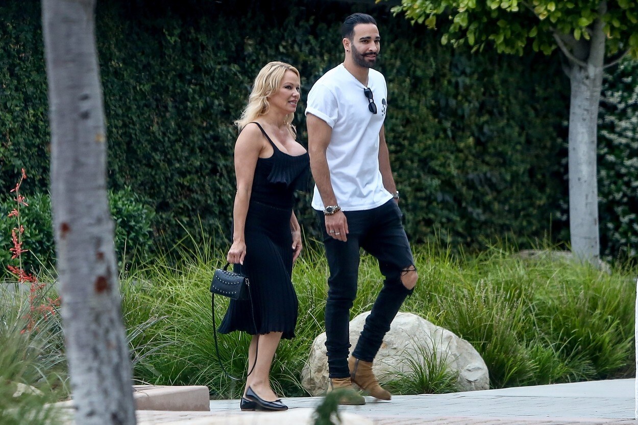 Adil Rami Pamela Anderson.jpg