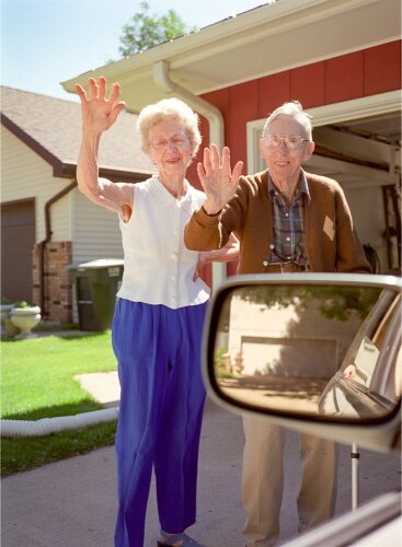 Dikeman-074-Leaving and waving, 5-2009.jpg