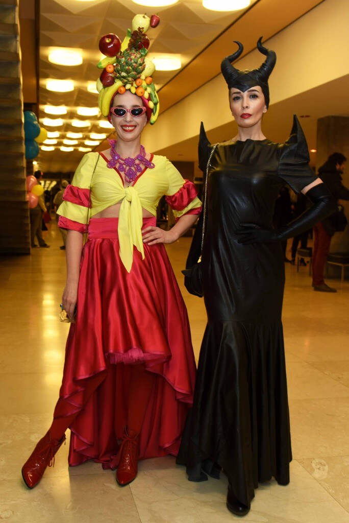 Pčelica Maja skinula štikle i na noge digla maskirani Lisinski