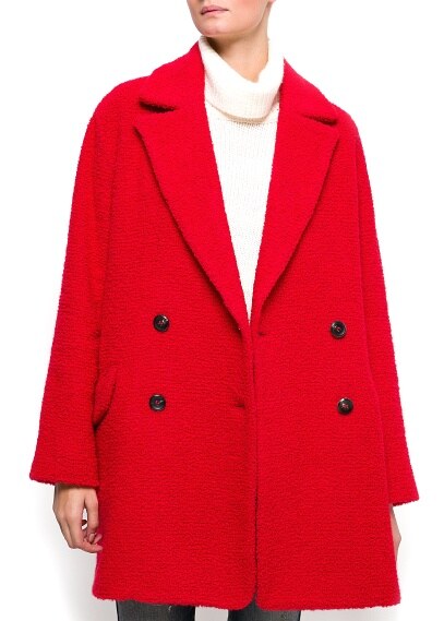 Leona Lewis se bori protiv zime kaputom u jarkoj boji 