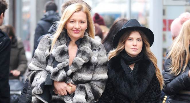 Krznene bunde i čizme prevladale užurbanim zagrebačkim ulicama