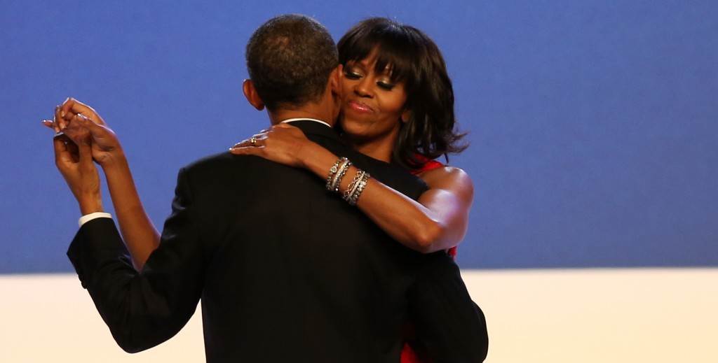 Barack Obama 'lupio' po stražnjici suprugu Michelle