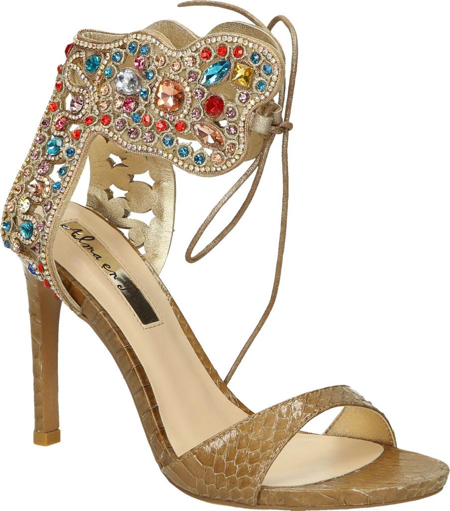 Top sandale u kojima ćete izgledati odvažno ovoga ljeta