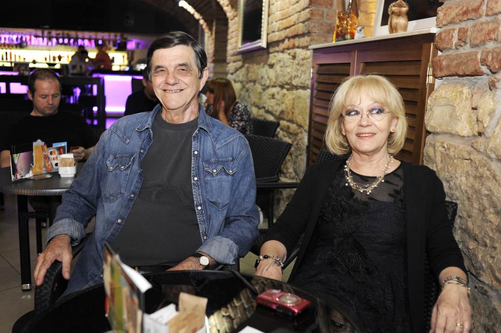 Održana svečana premijera predstave  ‘Bez trećega’ 