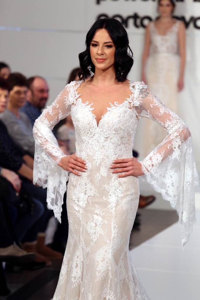 Poznati Slavonci i Slavonke nosile humanitarnu reviju na Sajmu vjenčanja Osijek