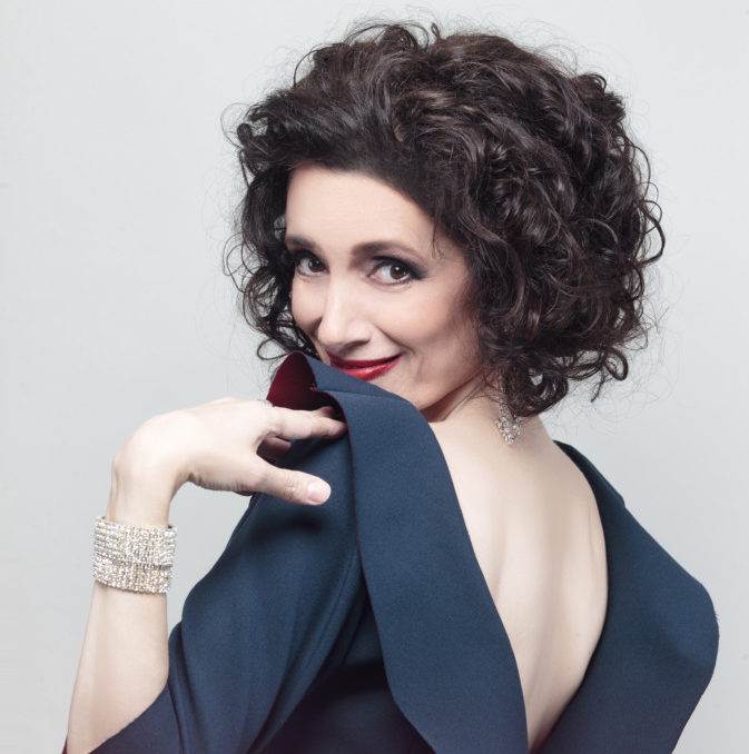 Doris Dragović - Foto by Zvonimir Ferina_2.jpeg