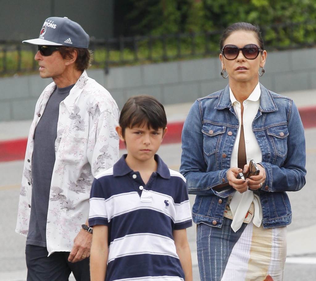 Kako izgleda zgodni sin Catherine Zete-Jones i Michaela Douglasa