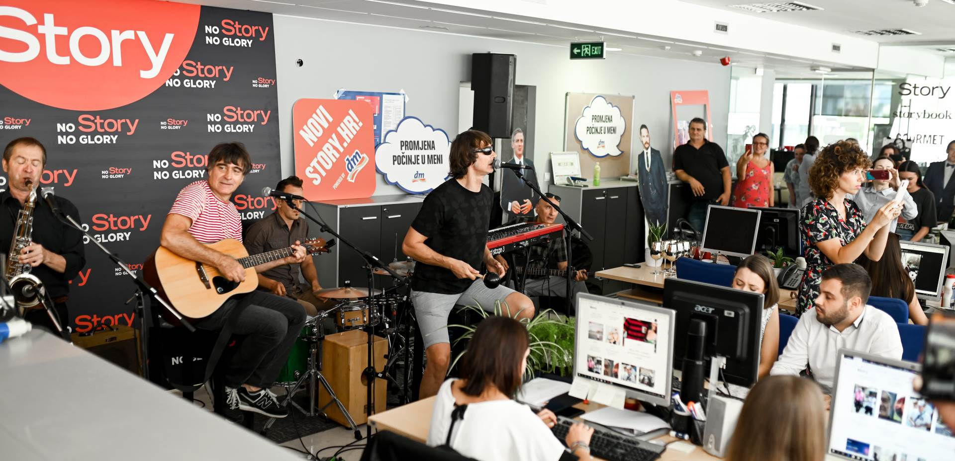 Kako je to bilo u redakciji Storyja za vrijeme promocije novog ruha