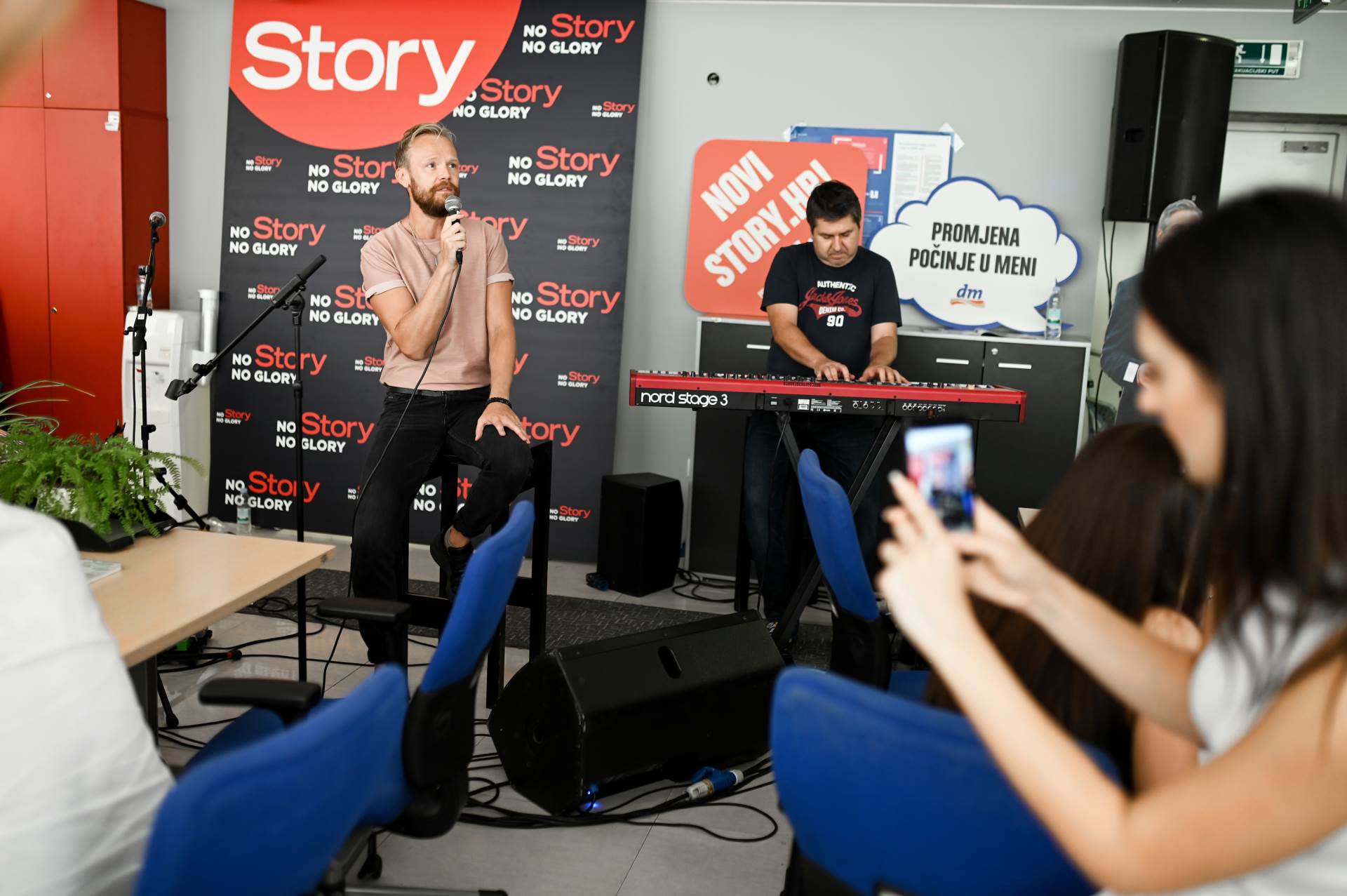 Kako je to bilo u redakciji Storyja za vrijeme promocije novog ruha