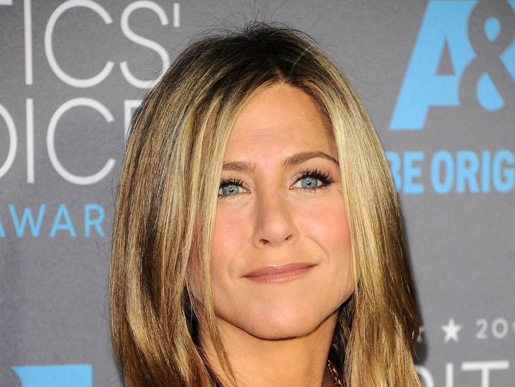 TRENDI JESEN: Nov način nošenja odijela