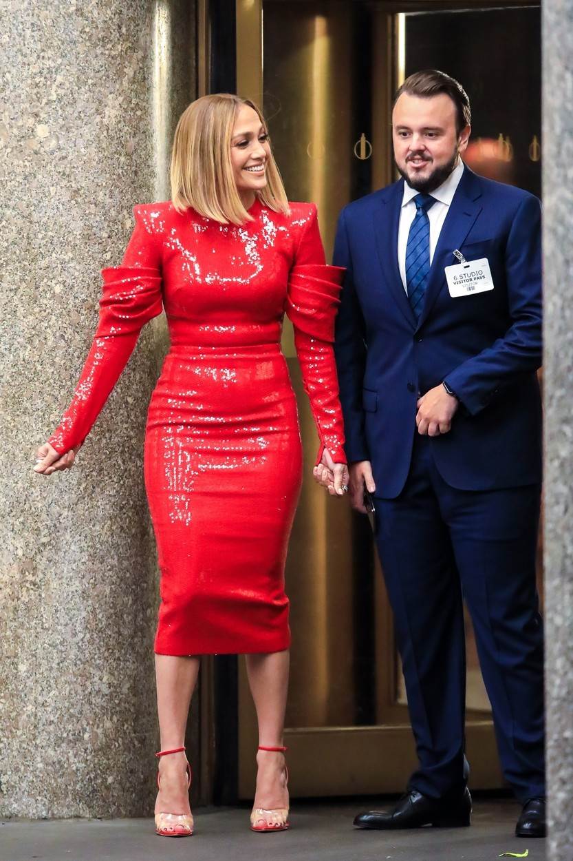 OD GLAVE DO PETE Crvenkapica kao modna inspiracija