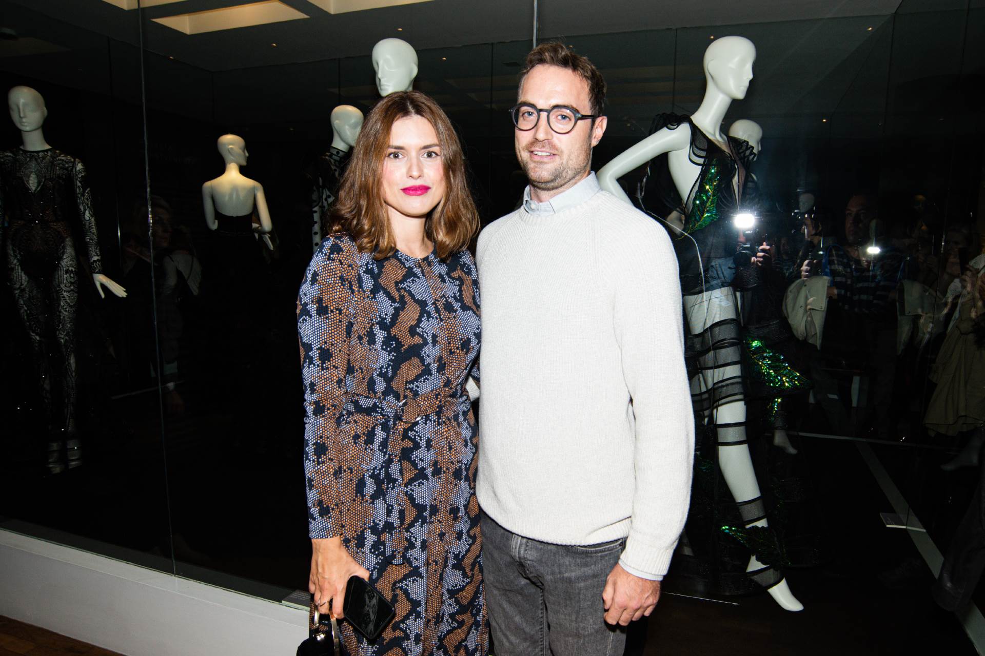 Otvorenjem izložbe "Posveta ženstvenosti" eNVy room proslavio 15 godina