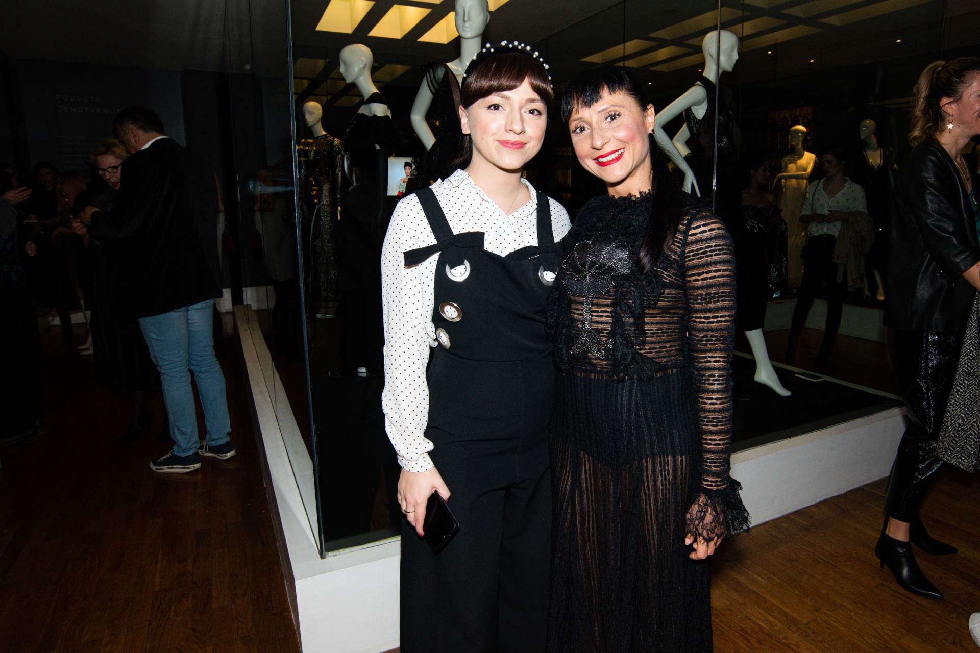 Otvorenjem izložbe "Posveta ženstvenosti" eNVy room proslavio 15 godina