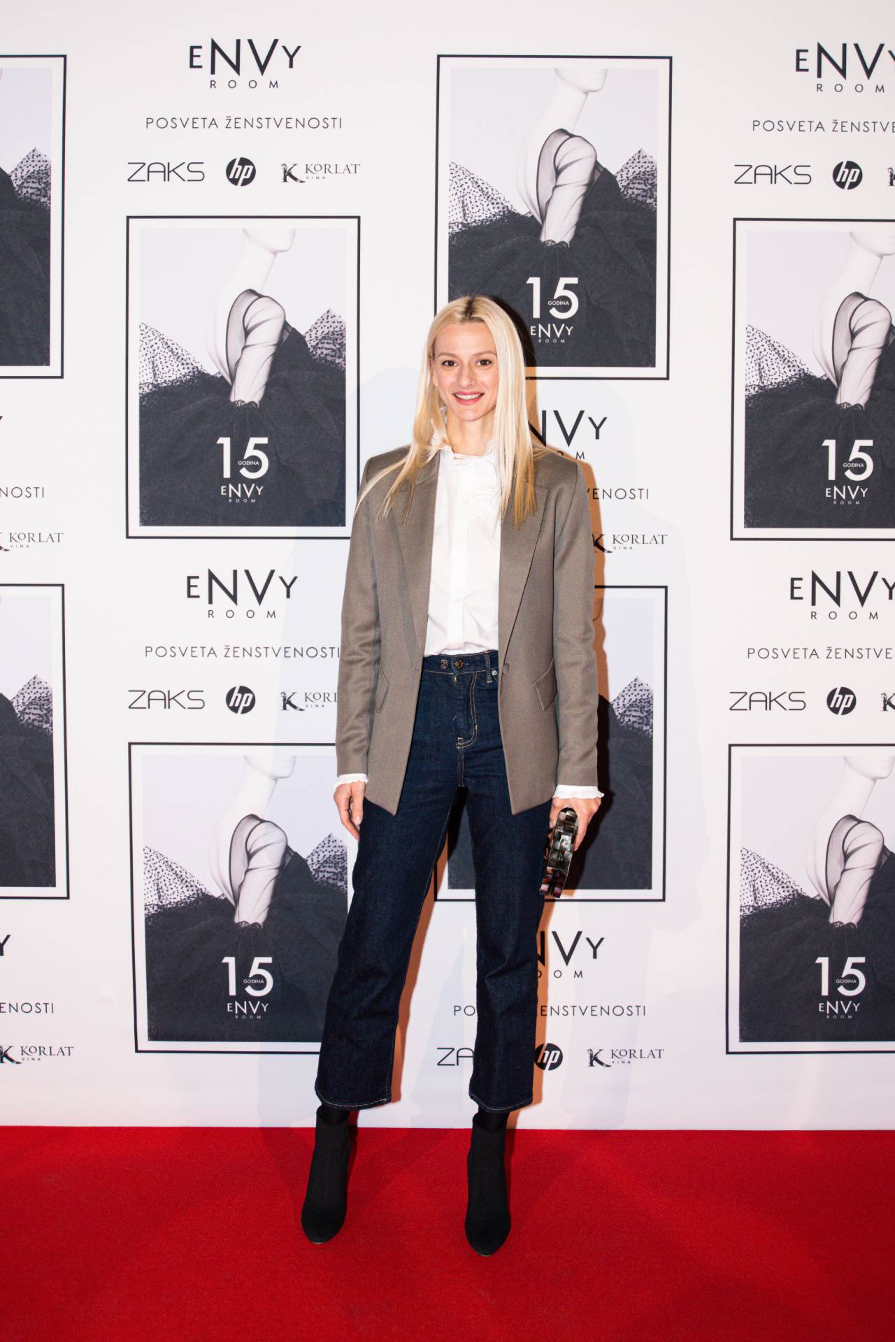 Otvorenjem izložbe "Posveta ženstvenosti" eNVy room proslavio 15 godina