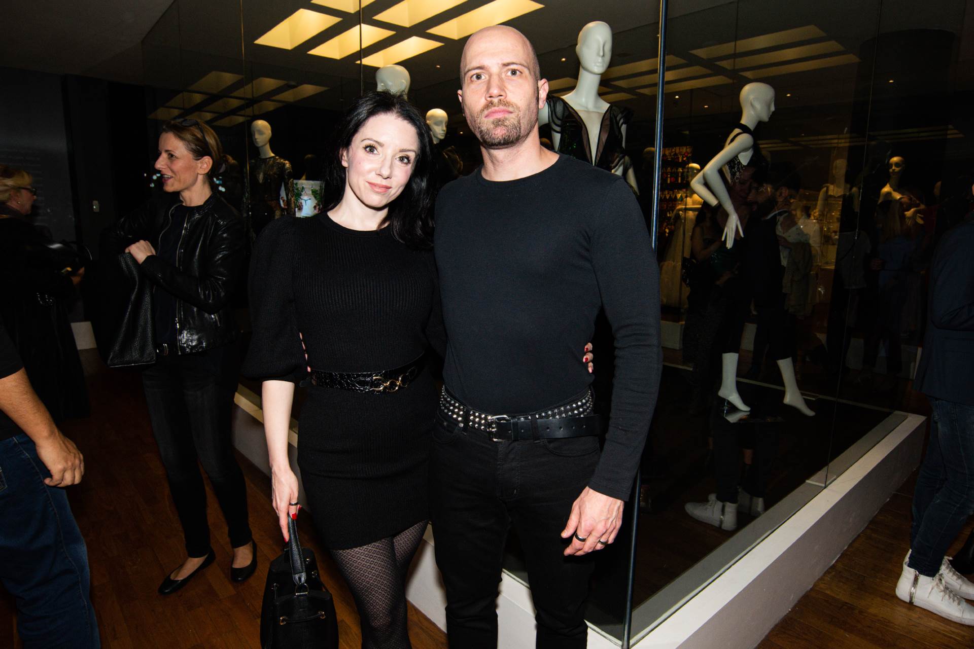 Otvorenjem izložbe "Posveta ženstvenosti" eNVy room proslavio 15 godina