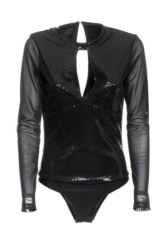 Dobitna kombinacija za novogodišnji party look