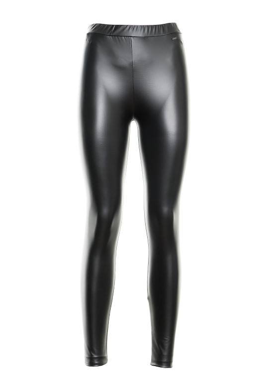 Dobitna kombinacija za novogodišnji party look