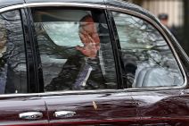 Charles i Camilla napuštaju Clarence House