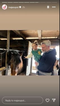 Bloom Tatarinov s domaćim životinjama