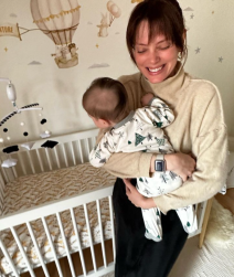 April Bowlby poznatija kao Kandi iz Dva i pol muškarca