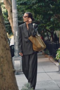 BLEJZER NA PREKLOP S JASTUČIĆIMA ZA RAMENA/ZARA/ 55,95 EUR