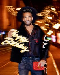 Facetune_13-12-2024-23-08-19.jpg