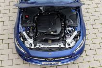 MERCEDES CLS: Uz automatsko parkiranje može sam zakočiti ako vozač ne reagira