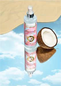 BettyBarclay_CoconutPistachio_Mood_05 (1).jpg