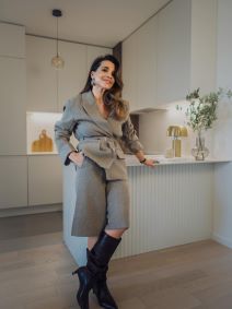 Stigla sam u Split, a sa mnom su stigli orah-barski stolci…S još par detalja koje sam donijela,  (2).jpg