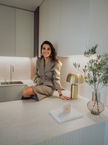 Stigla sam u Split, a sa mnom su stigli orah-barski stolci…S još par detalja koje sam donijela,  (1).jpg