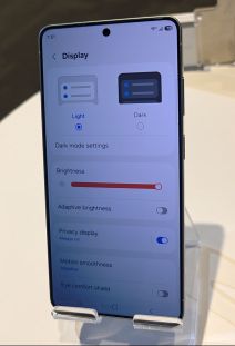 Samsung Galaxy S26 Ultra Privacy Display (4).jpg