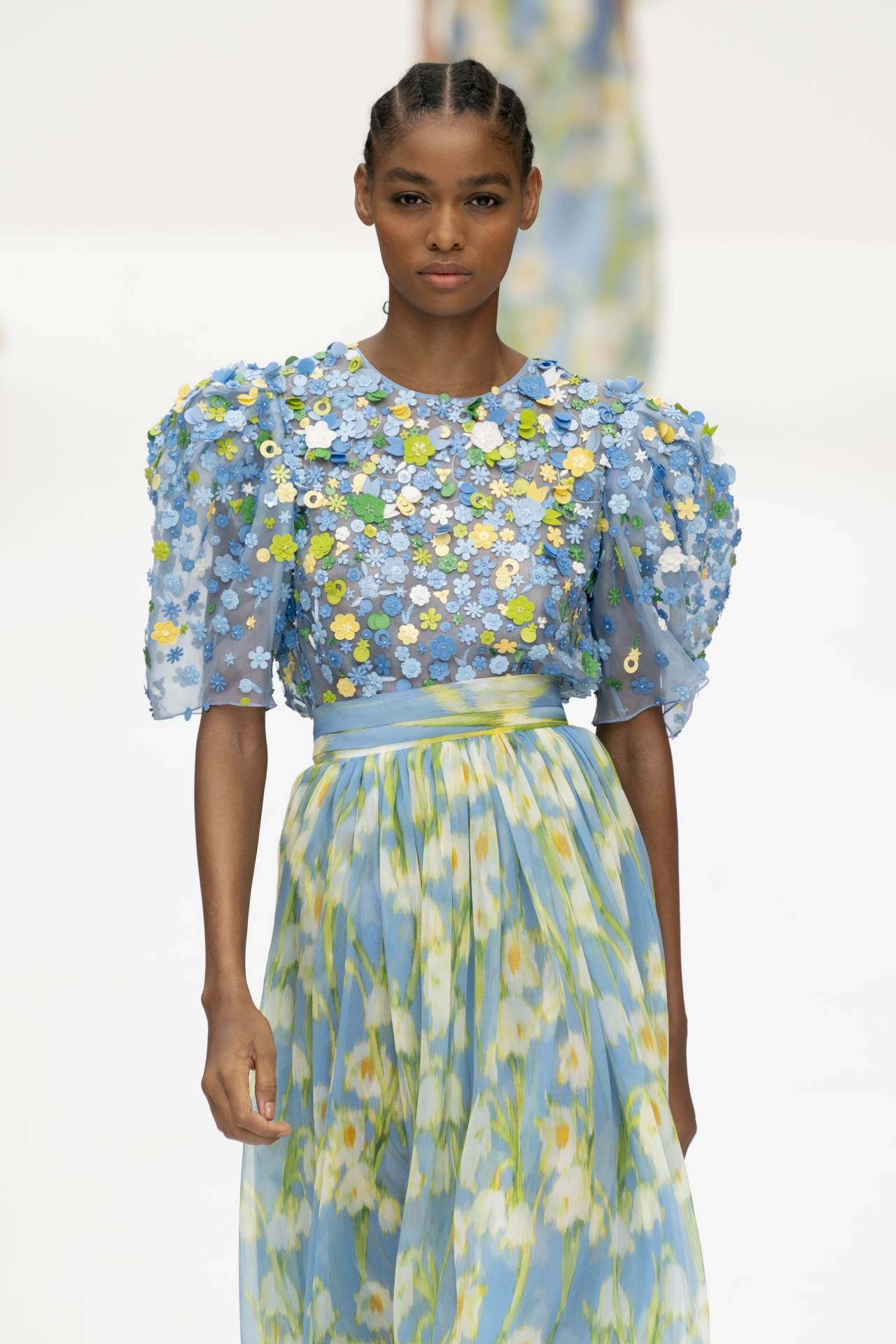 Snažne žene, još ‘snažnija’ ramena