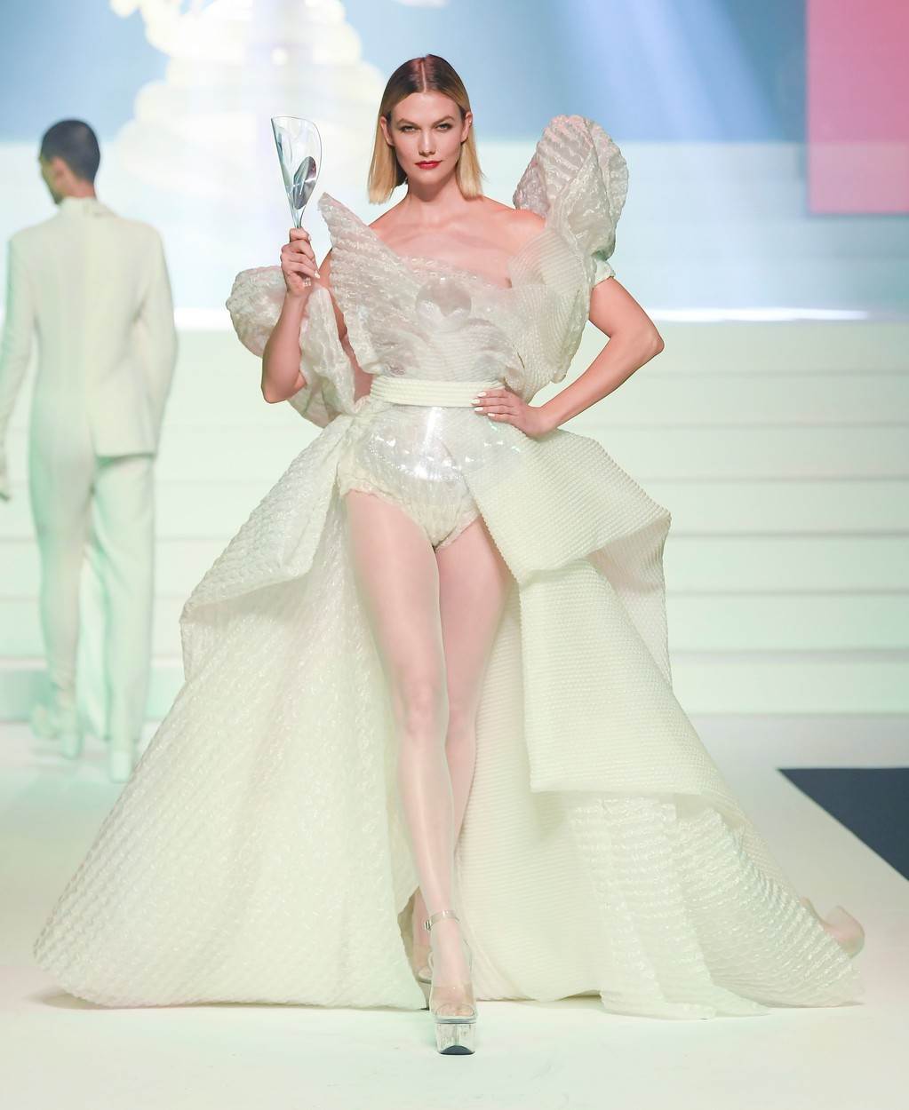 Zvijezde se oprostile od legende modnog svijeta