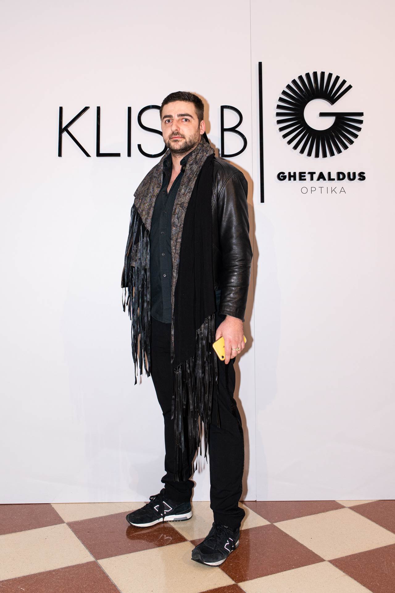 Brojne poznate razoružala nova kolekcija omiljenog modnog dodatka