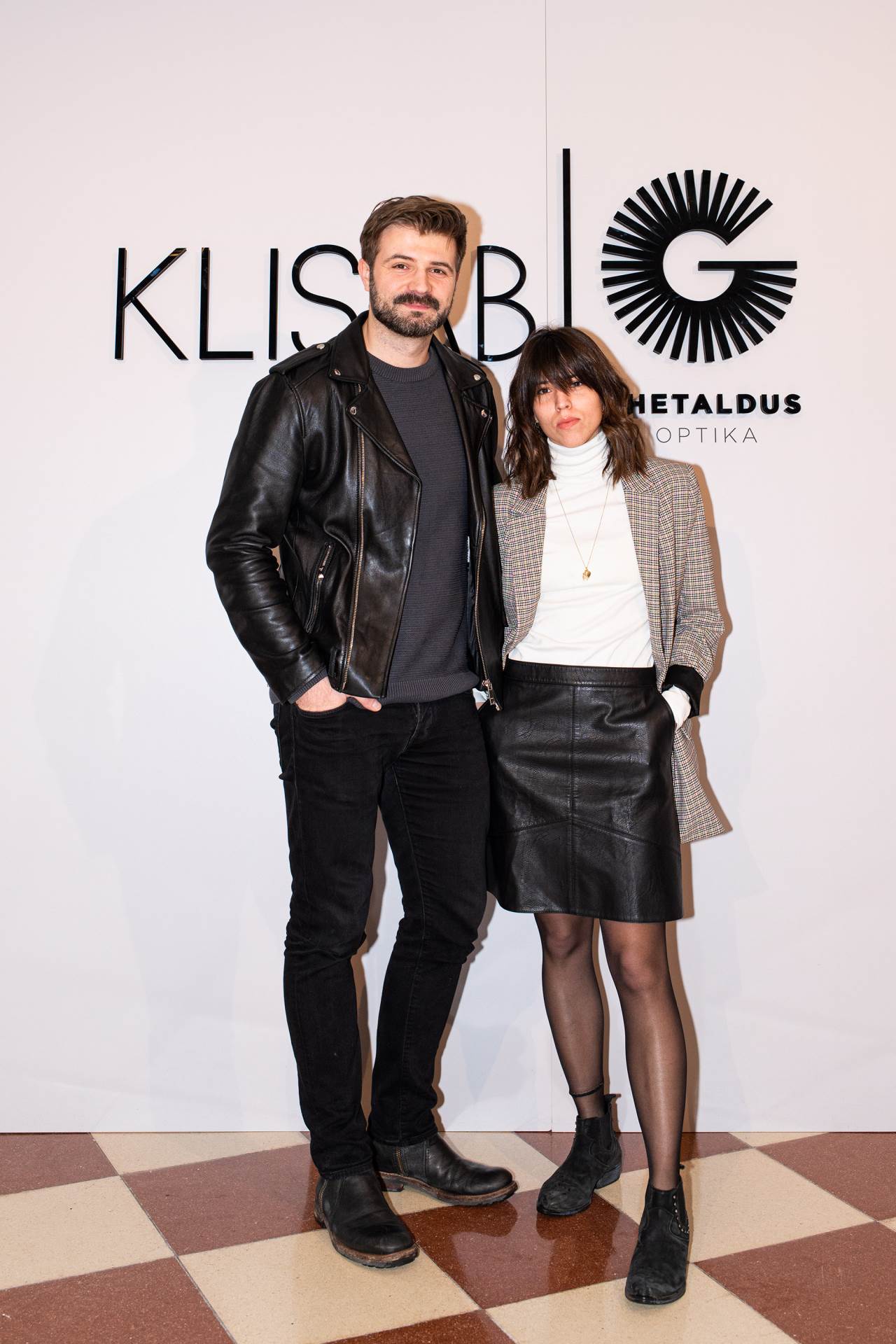 Brojne poznate razoružala nova kolekcija omiljenog modnog dodatka