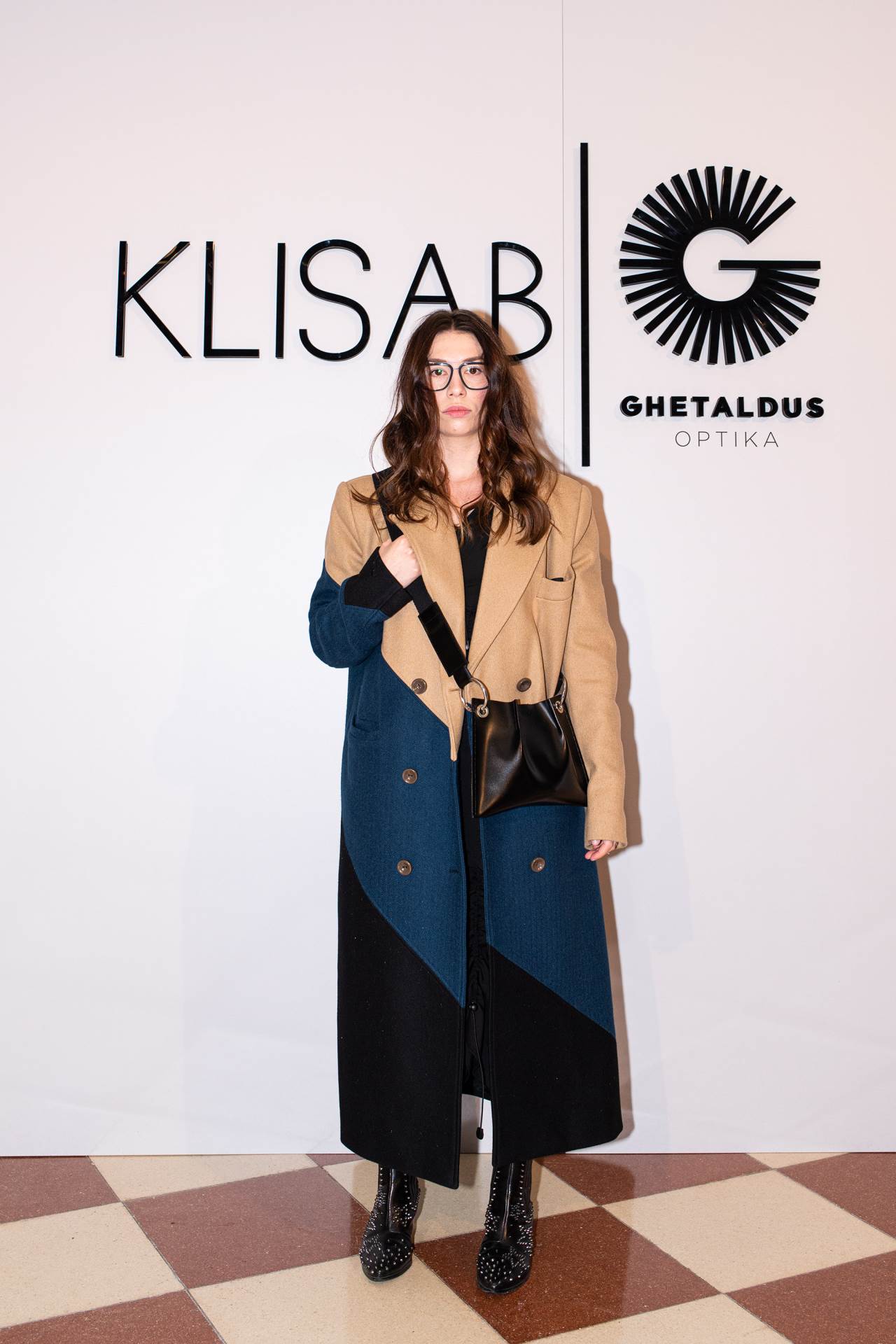 Brojne poznate razoružala nova kolekcija omiljenog modnog dodatka