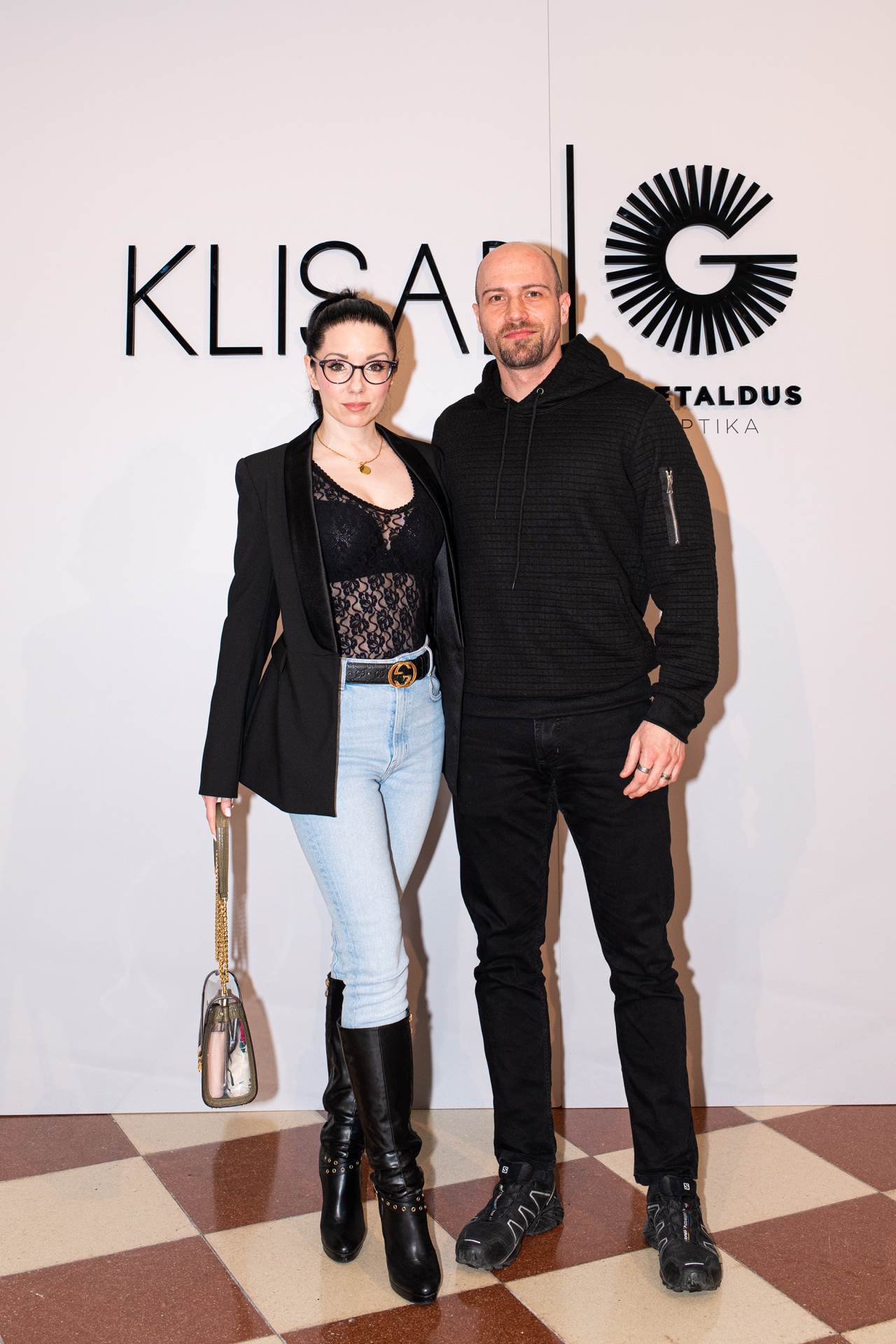 Brojne poznate razoružala nova kolekcija omiljenog modnog dodatka